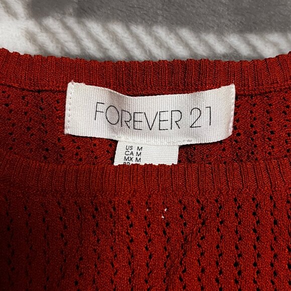 Forever 21 Red Knit Crop Top – Cozy & On-Trend ❤️ - Picture 2 of 2